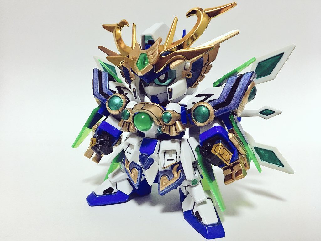 もちろん展開も出来ます。爆心の鎧を切り分けたりしてそれらしく。