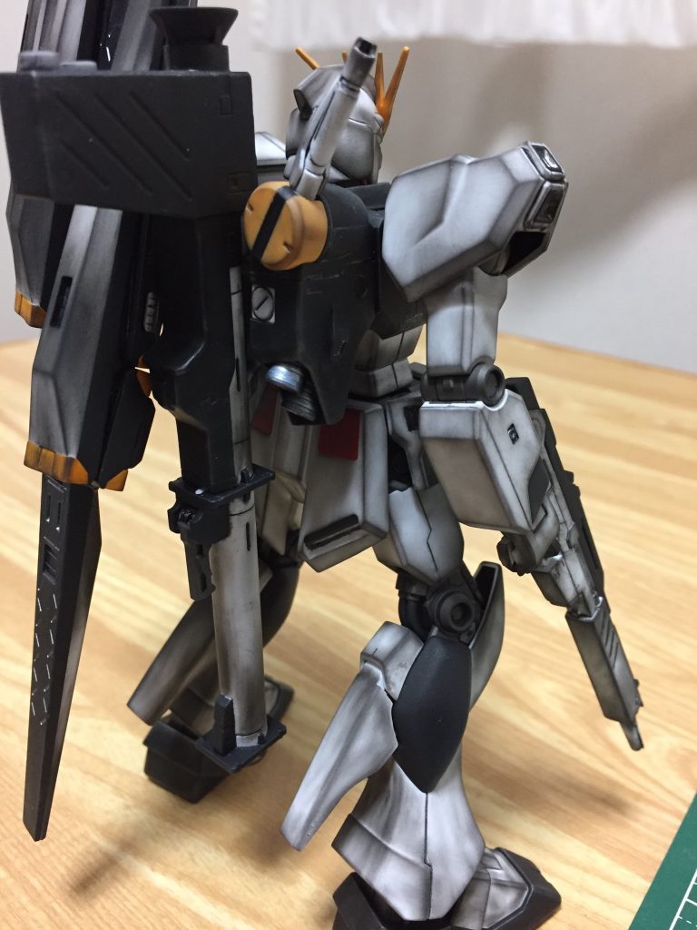 HGUC1/144 νガンダム 過去作–3枚目/制作者：@gyuuuutora