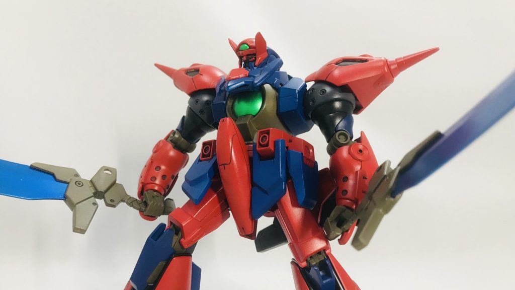 下からアオリ。ソードと胸の部分はキャンディ塗装です。