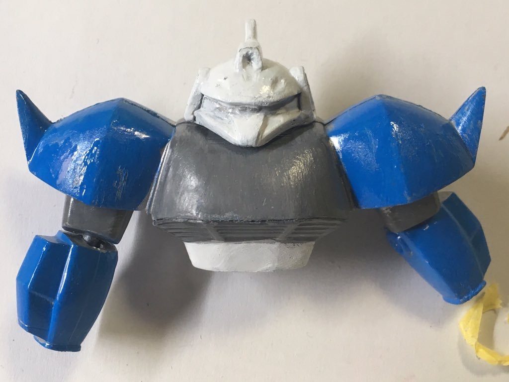 本塗装もいつも通りガンダムマーカーのインクによる筆塗りです。
また今回はマーキングを施してません。