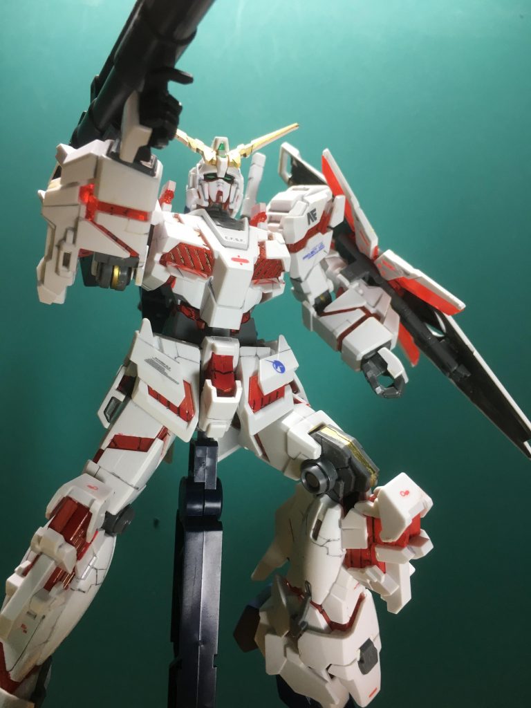 　ユニコーンモードを未購入な為コトブキヤ製品で代用。いつかフルアーマーも作っちゃる。