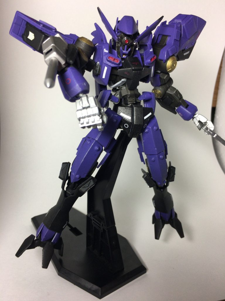 パイルバンカー
先端をヤスリで尖らせました。