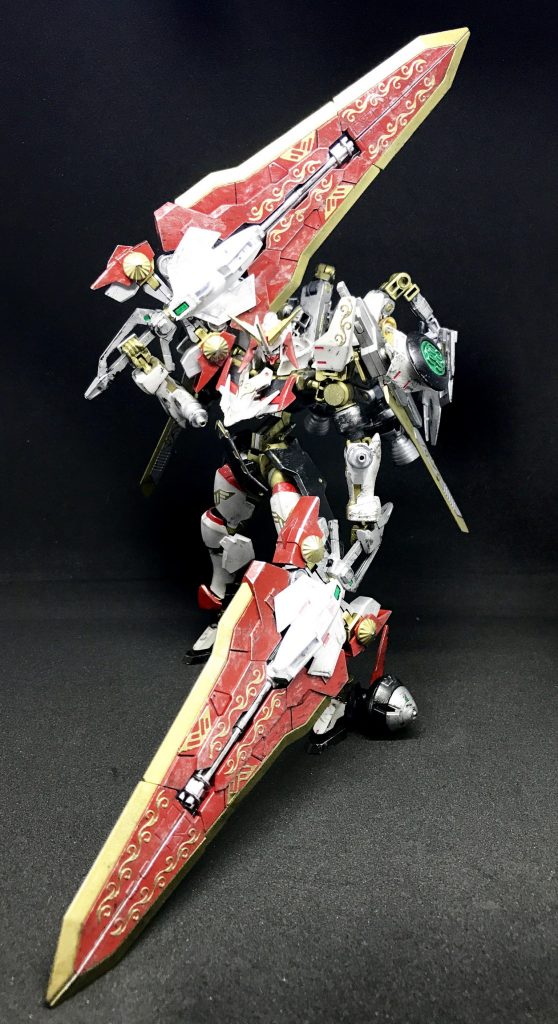 ガンダムラグナ–2枚目/制作者：komurofactory