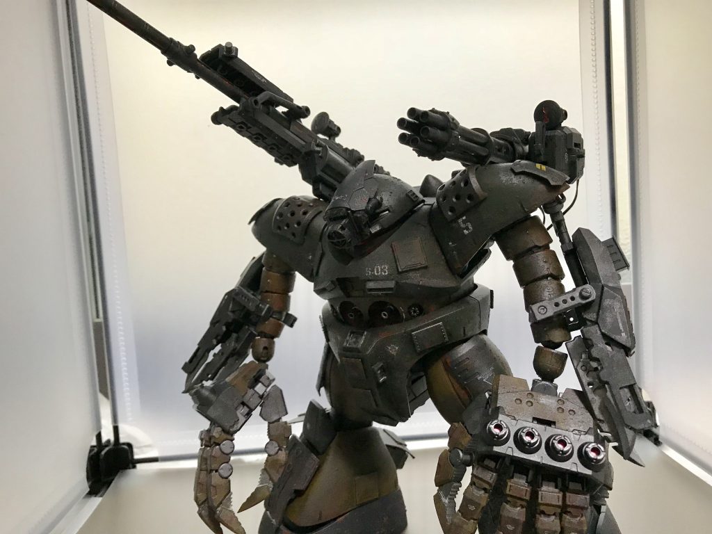 キャノンはコトブキヤのリボルビングバスターキャノン、ガトリングもコトブキヤの物を使用