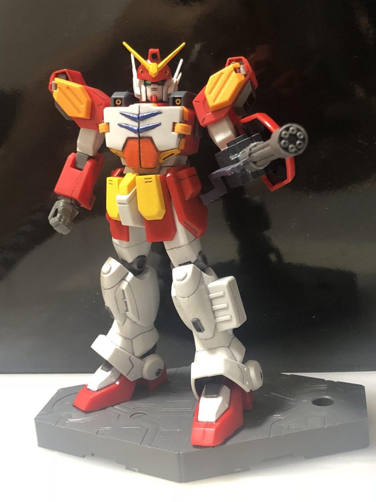 ガトリングを構えたポーズです。