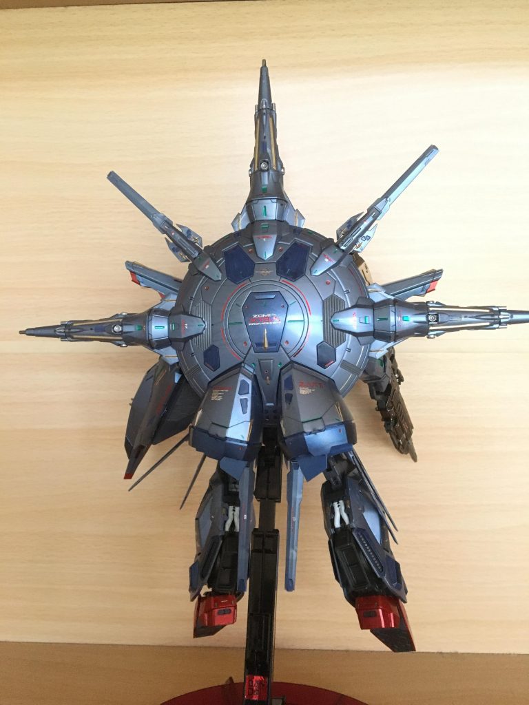 バック。水転写デカールが多かったですが、やはり情報量が増えると見栄えがいいですね。