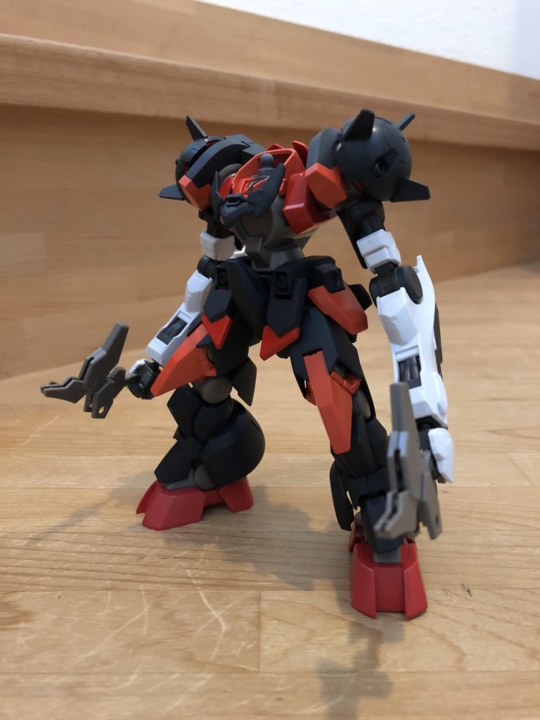 最初はワンデーモデリングでサラッと作る予定でした。