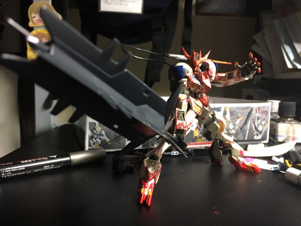 武器を持たせるとこんな感じです。迫力のある超大型メイスそしてこの血塗れのルプスレクス、悪魔らしくなったのではないかと思いますね。