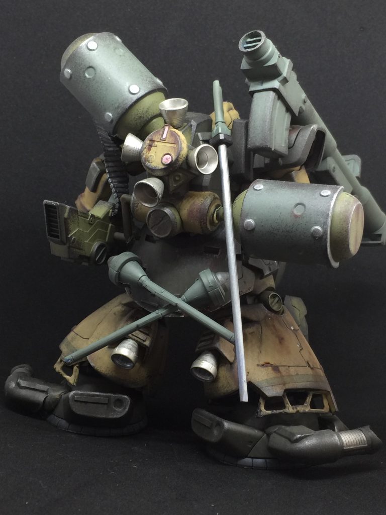 バックパック変更ギラズールアンジェロ機に変更
タンク？は取り付け位置変更でガトリングの弾倉に見立ててます