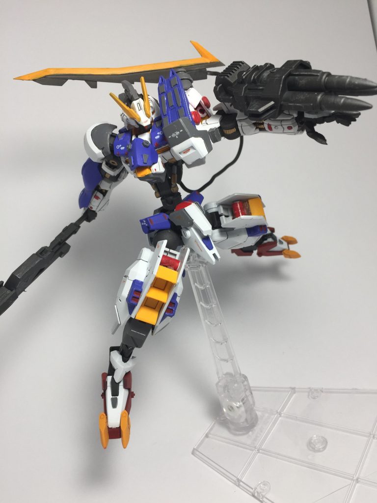 オリジナルガンダムフレーム第3弾
## ASW-G-51 ガンダム・バラム
〈テイワズ〉直属の戦闘組織
〈ウルフヘズナル〉所有のガンダムフレームのうちの1つである。