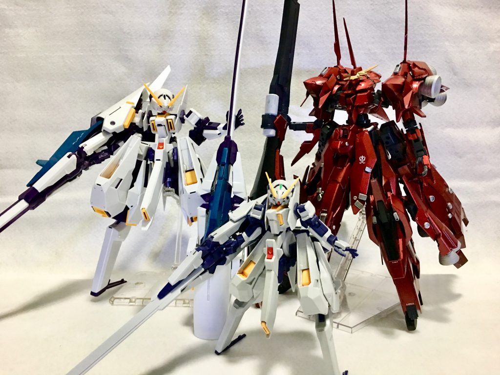 HGと1/100ウーンドウォートとの比較
HG中心にパーツを使用していましたか、気づけばMGクラスの巨体になりました。