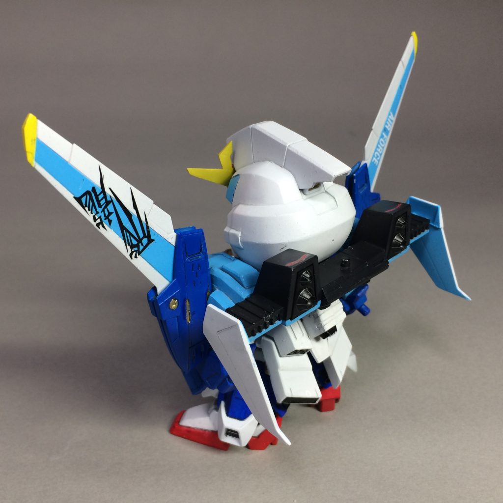 「飛龍」の文字はバウ用のデカールを切り貼りしたものです。