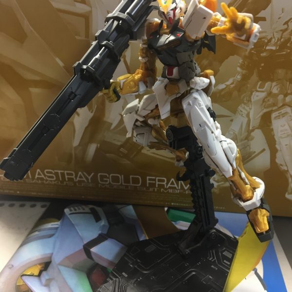 アストレイゴールドフレーム