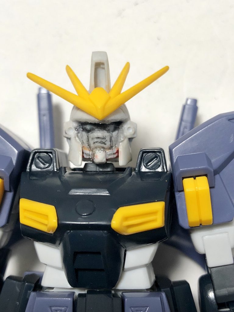 とにかく顔！切って貼って削って描いて
キットのパーツで作ってます。念の為…