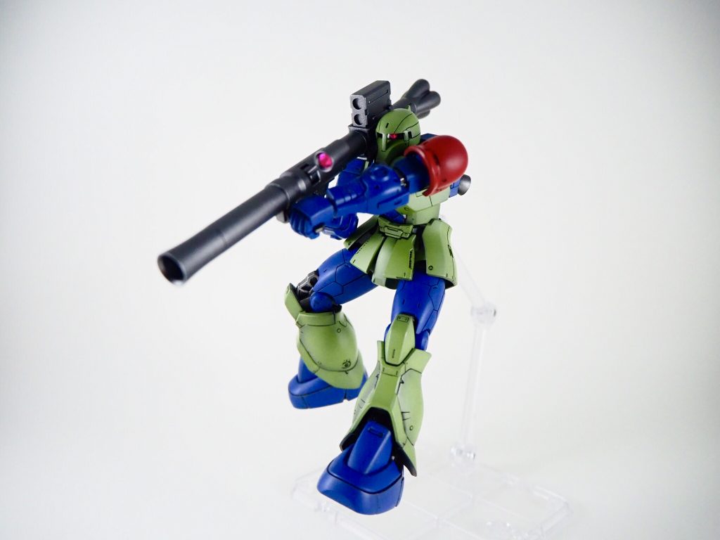 赤い肩のアイツ–6枚目/制作者：ヤマクロス