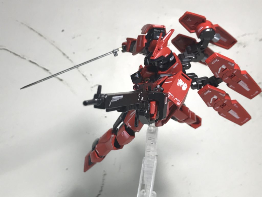 回避しながらの射撃。
きっと通常の3倍のスピードなんでしょう(笑)