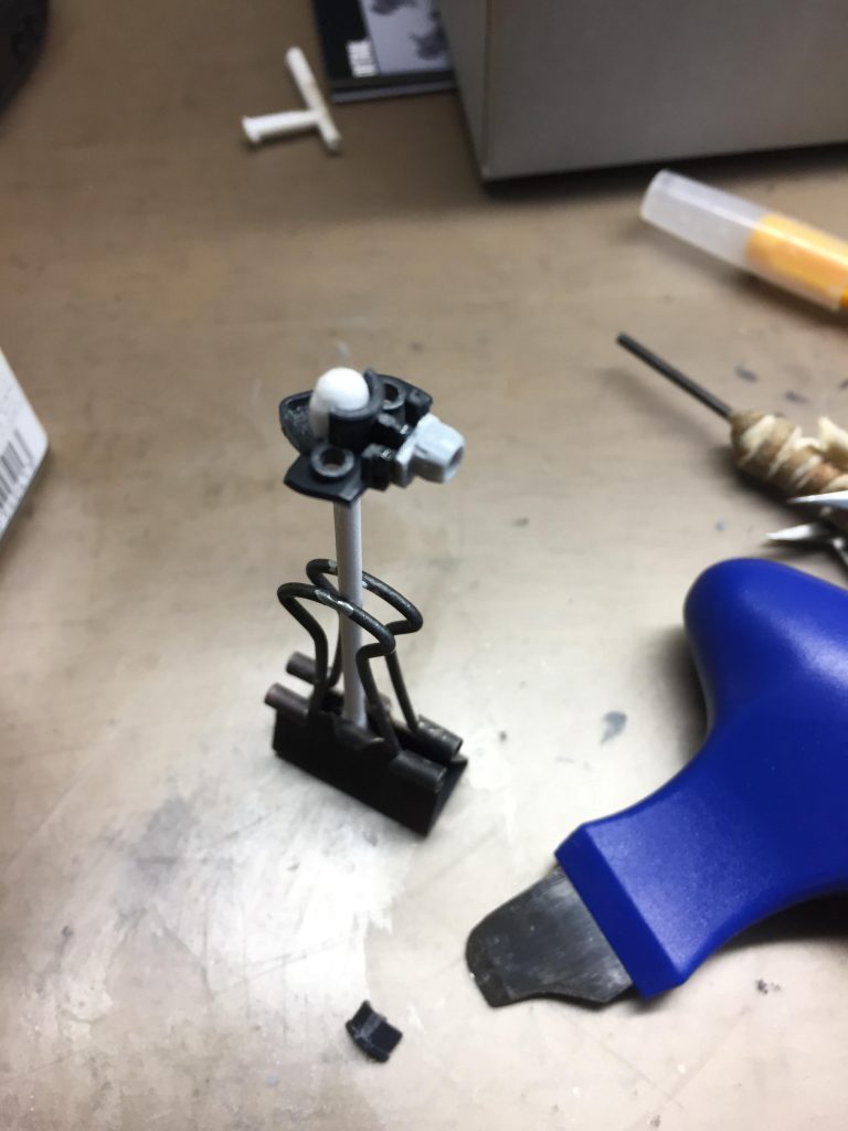 モノアイはこんな感じで加工しました。