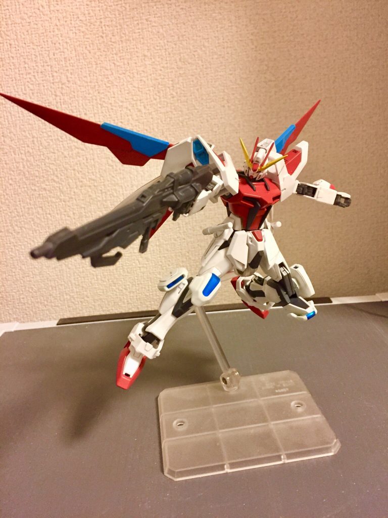 射撃武器はウィングガンダムフェニーチェリナーシタのバスターライフルをそのまま採用