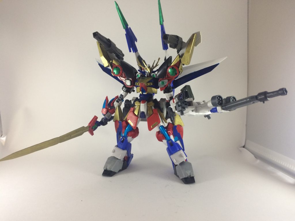 合体後、余ったファイターはかなりやっつけ気味ですが、ライフルに変形します。