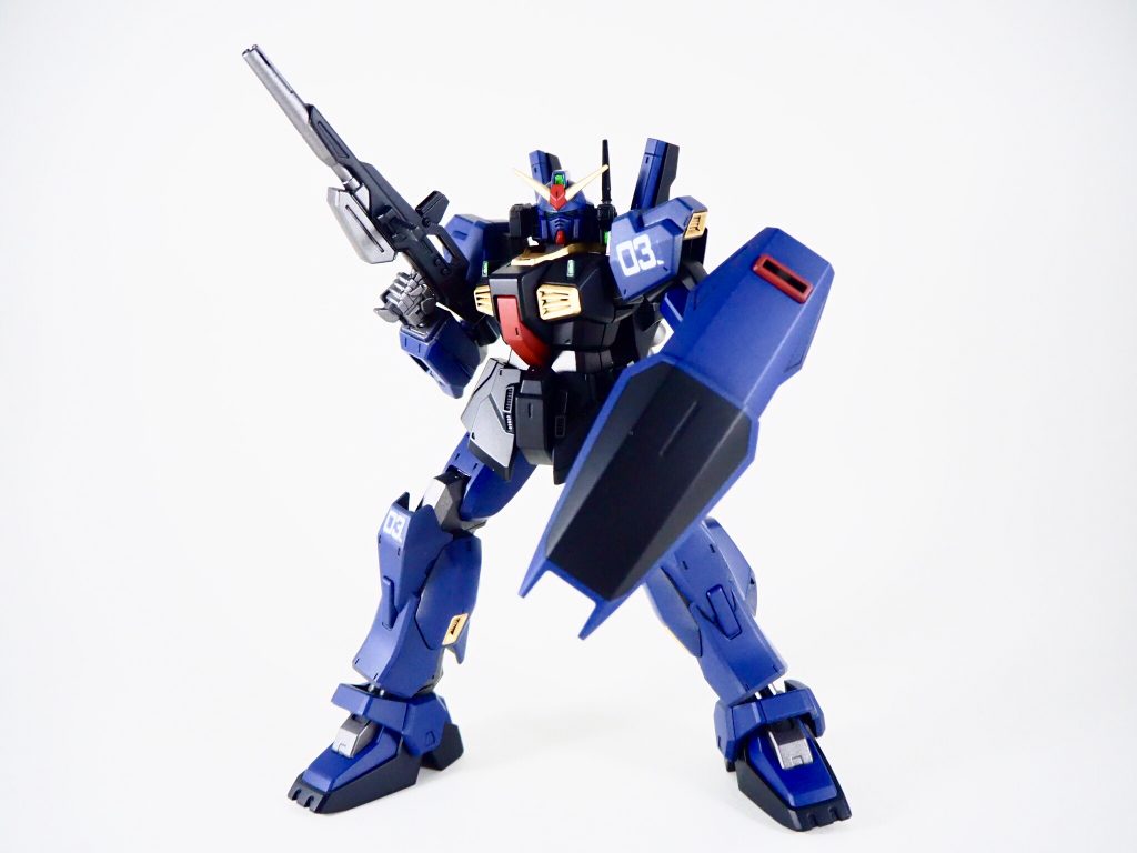 黒いガンダム–4枚目/制作者：ヤマクロス