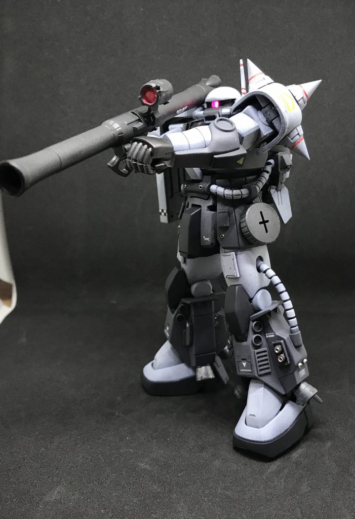 バズーカ装備。スコープはクリアパーツ使用。