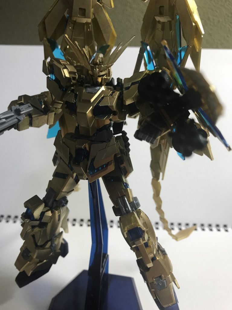 ガトリングガンつけました
ユニバーサル規格なので付けれるんちゃうか思てやりました