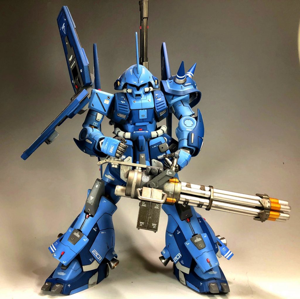 全体的にベビーウエイトなプロポーションなのでベビーデューティなガトリングガンを持たせてみました。