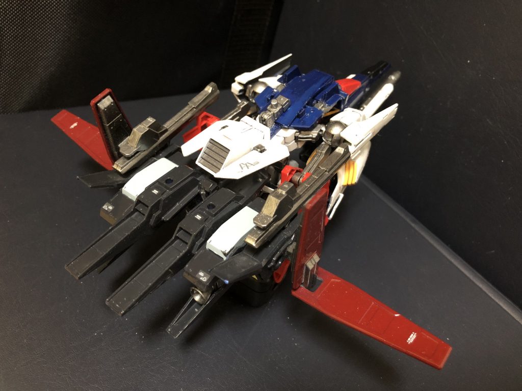 出力が高く高速移動が可能、ダブルビームライフル、ビームカノン、ビームバズーカ、ミサイルポッドが全て使用可能で戦闘機として高い能力を持つ。変形するのに時間がかかる為、基本的に戦闘中域での可変は想定外。