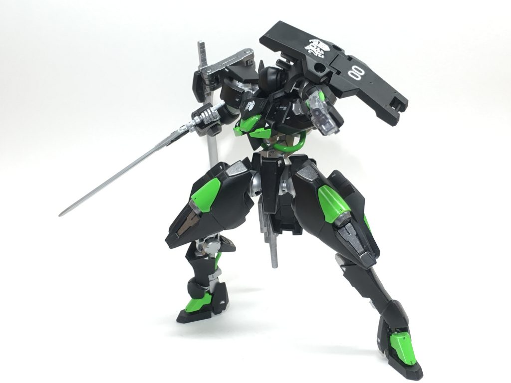 パイロットはギャラルホルンの少数精鋭部隊の女隊長が乗っている設定です!