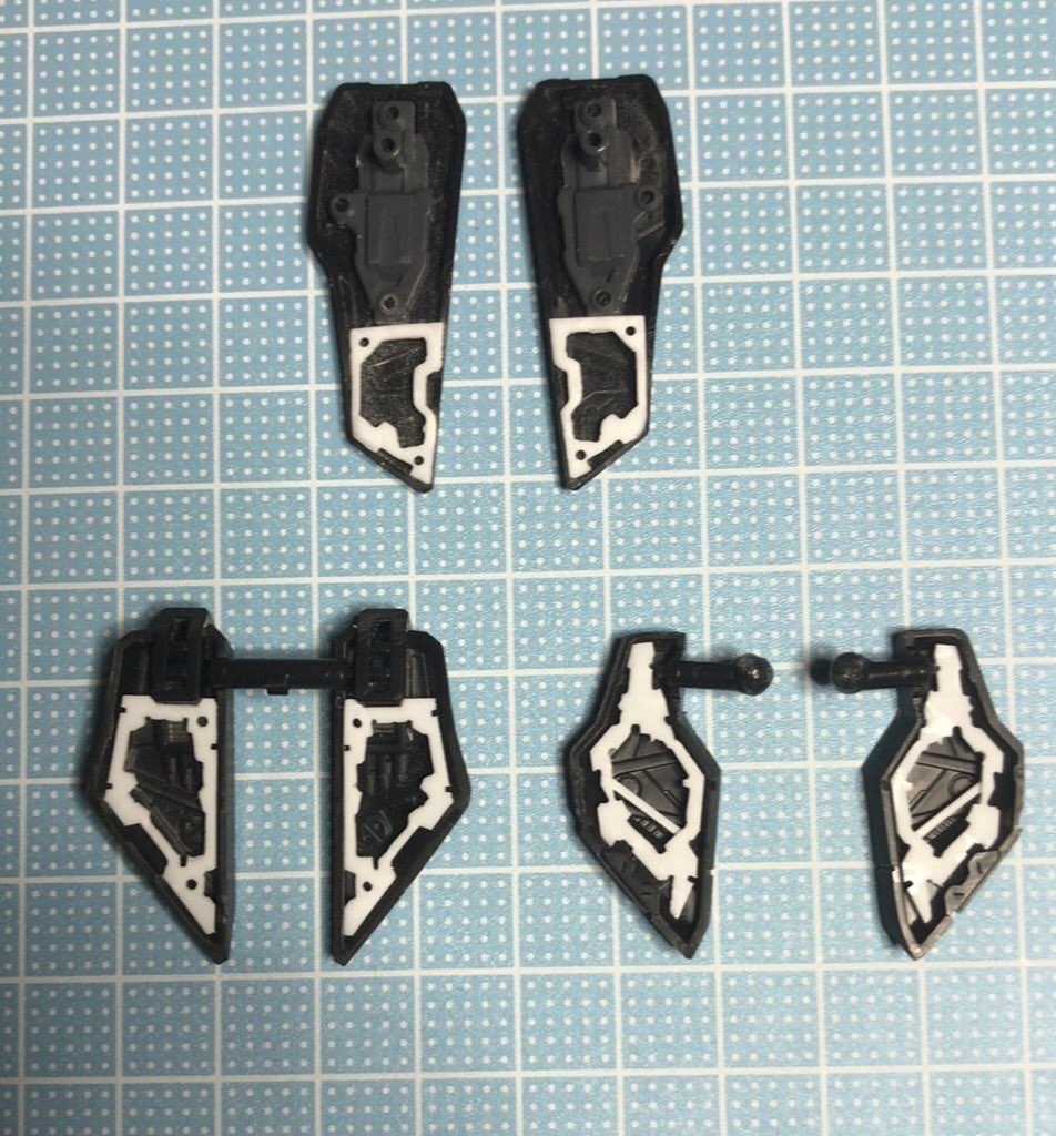 全く見えないアーマー裏です。