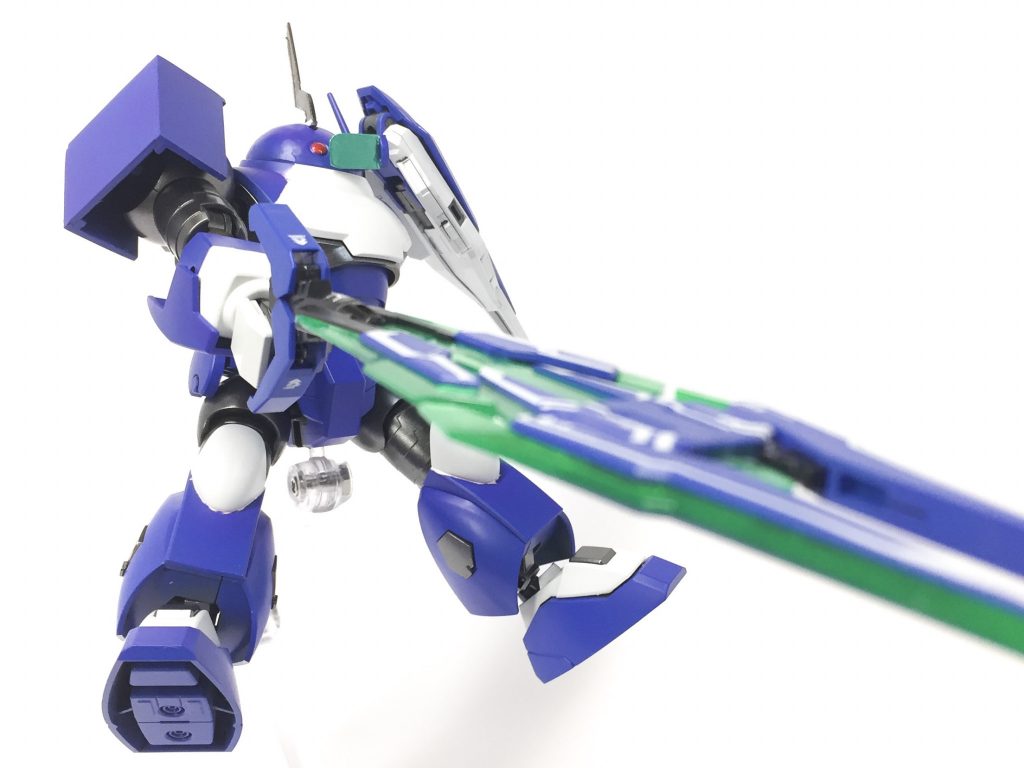 太陽炉一個しかないので、想定以下の威力しか出せませんが、バスターライフル!