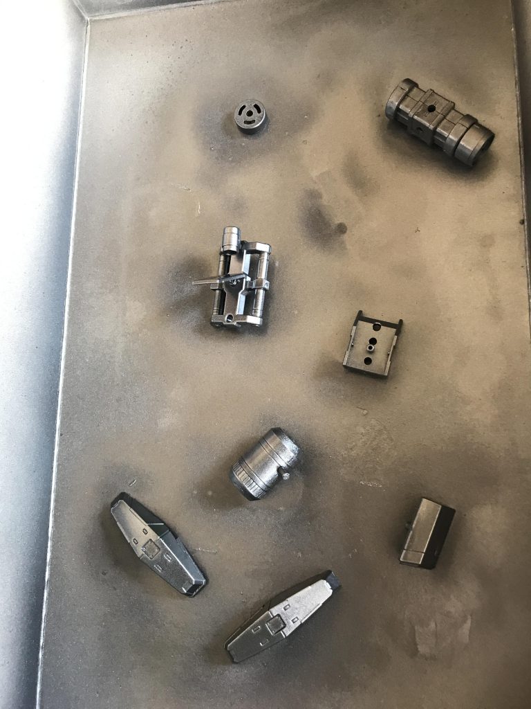 追加パーツ塗装後2(ガンメタル