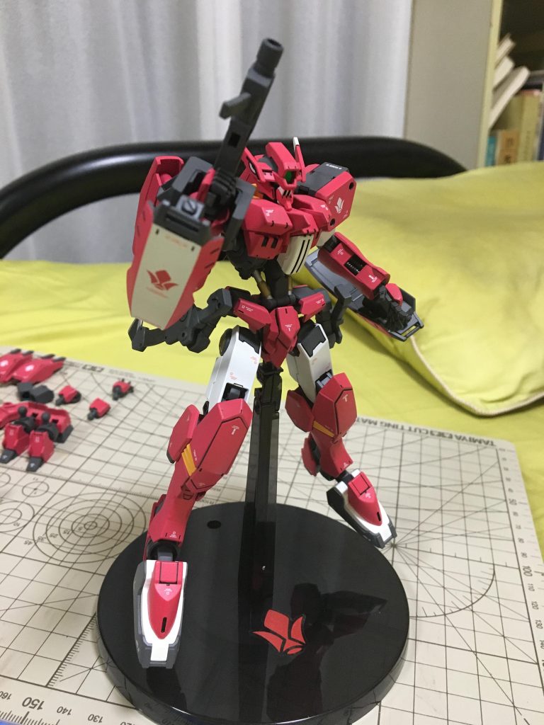 グレイズの銃が結構似合うと思った次第。