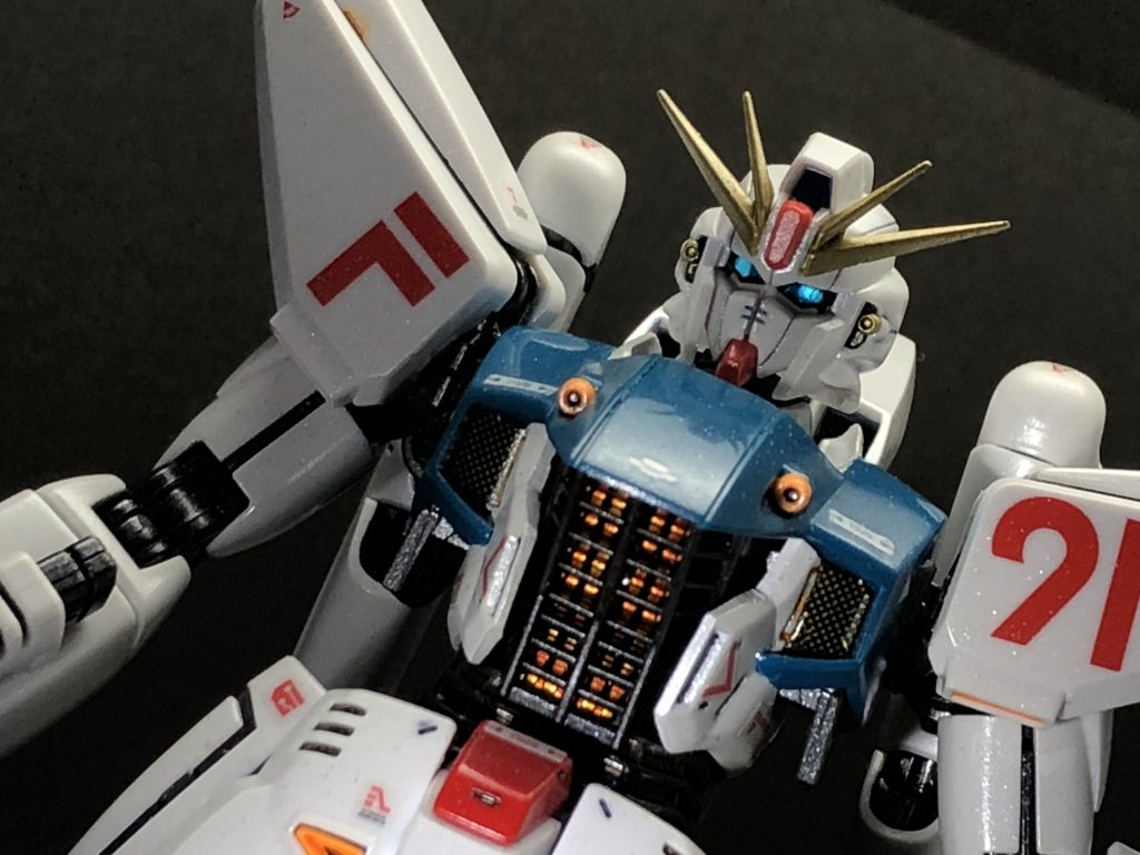 こうして完成!
こだわり抜いてみました!
LEDユニット欲しいけど近場の模型屋置いてない…