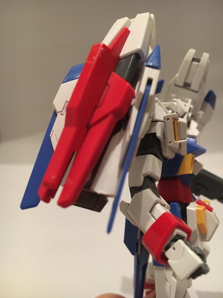 オーライザーのバインダーを短くして、スラスターを貼り付けてます。