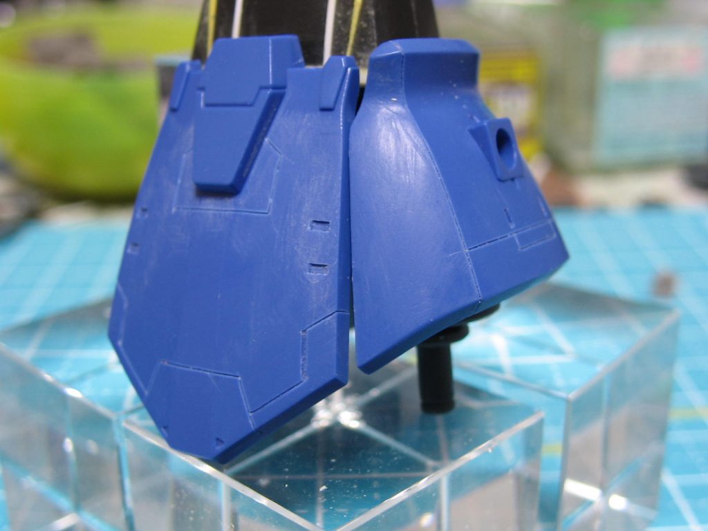 スカートスジ彫り画像です