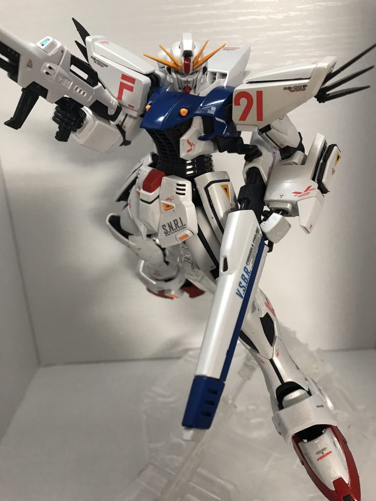 MG ガンダムF91 ver.2.0 パール塗装とオリジナルデカール仕上げ–2枚目/制作者：モルガナ