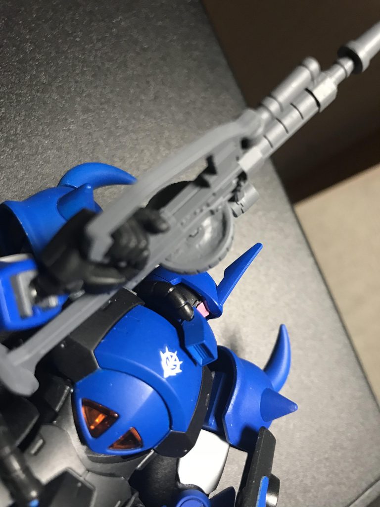 ラッカーパテで肉埋めしてました。この頃の自分にはエポキシパテは高尚な存在に思えました。今はバリバリ使ってます