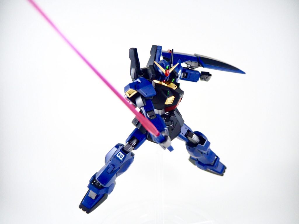 黒いガンダム–7枚目/制作者：ヤマクロス