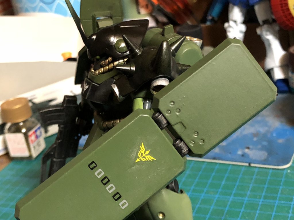 ギラ・ドーガMカスタム–3枚目/制作者：笑う伊右衛門