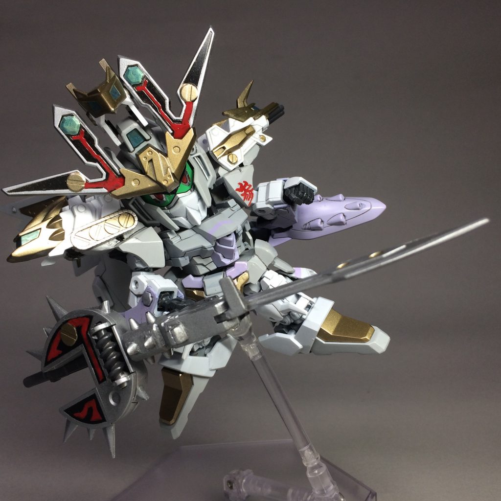 左肩の「参」の字はエナメル塗料で筆を使い描きました。割と気に入っています。