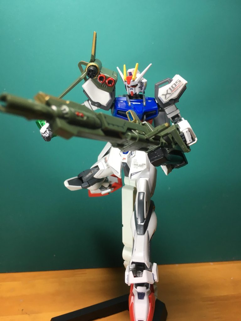 ランチャーはアームの一部を自作(後述)。ストライクが最初に使用したストライカーパックということで、思い入れ深い方もいらっしゃるのではないでしょうか。