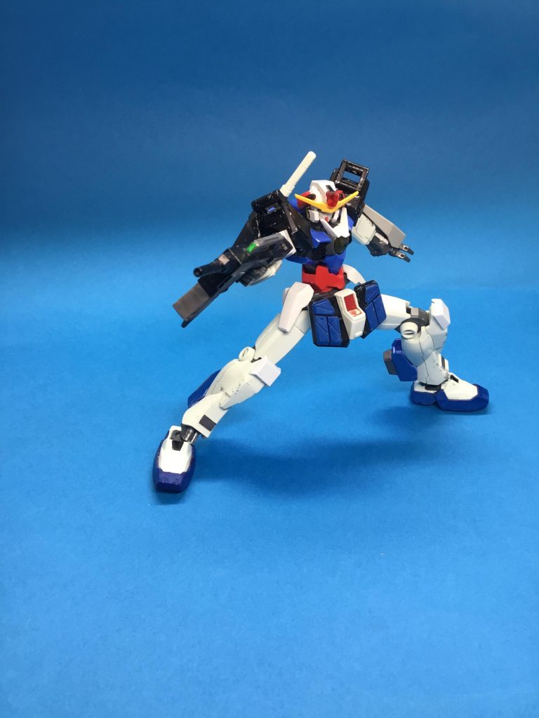 *GNショートライフル*
一見、実弾銃のように見えるが、普通のビームライフル。射程距離が短いが、連射が可能。
(見にくくて、すみません。)