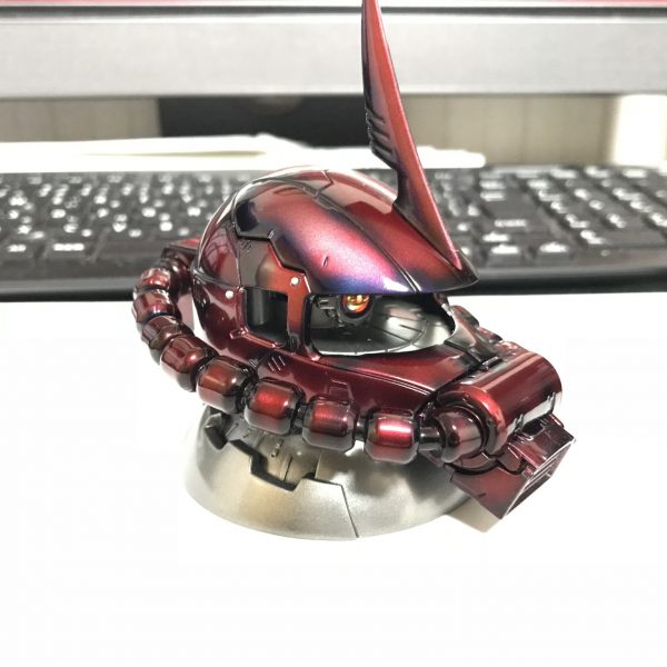 赤いザクヘッド