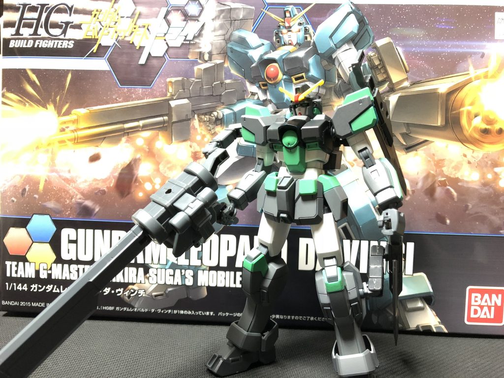 武器が開発された際に実験するための機体っていう設定です。
レオパルドダヴィンチのプラモ武装多いし、キット自体の汎用性高いなーと1回素組みした時思ったんでこういう設定に