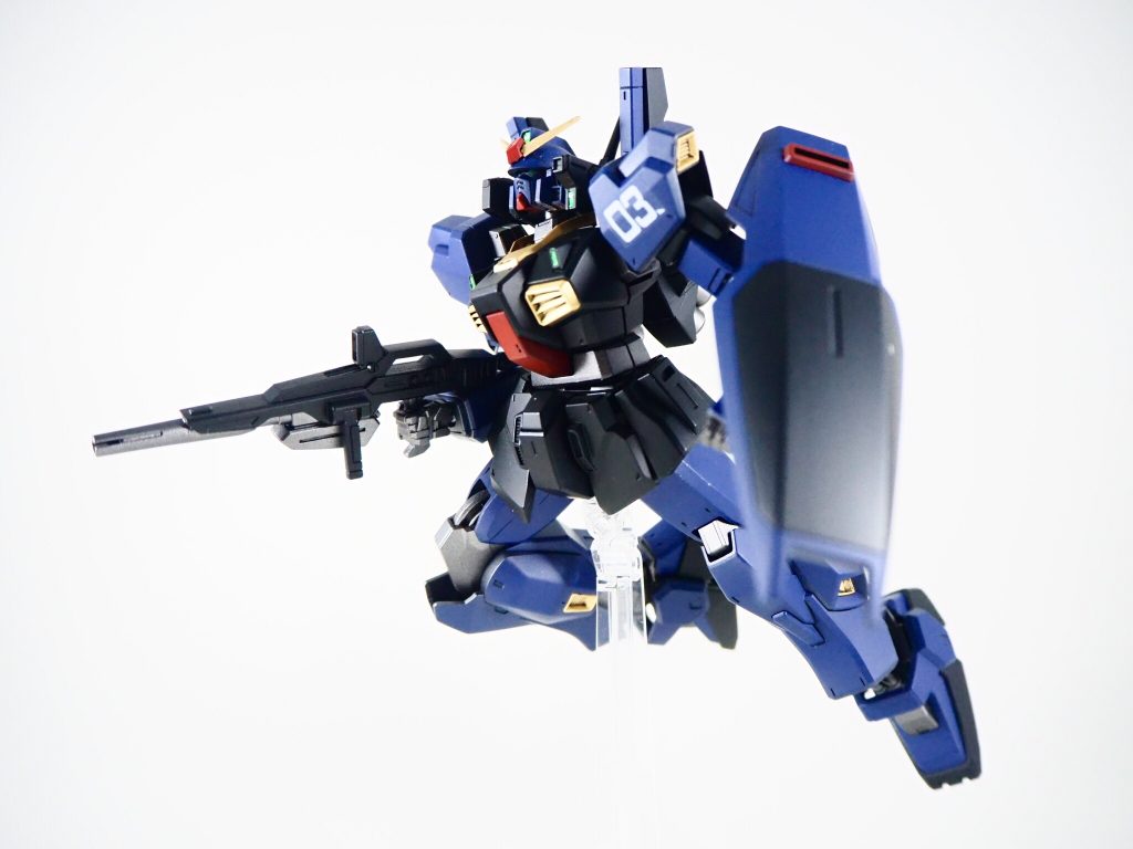 黒いガンダム–6枚目/制作者：ヤマクロス