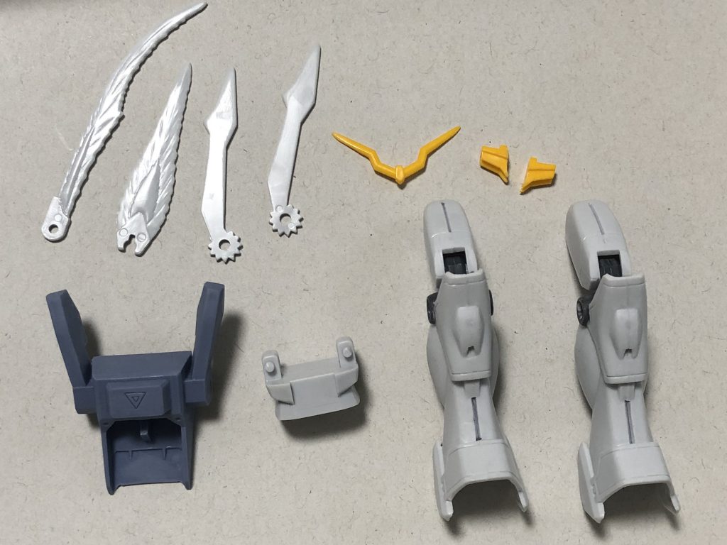 パーツの処理したところです。尖らせたり合わせ目消し等してます。