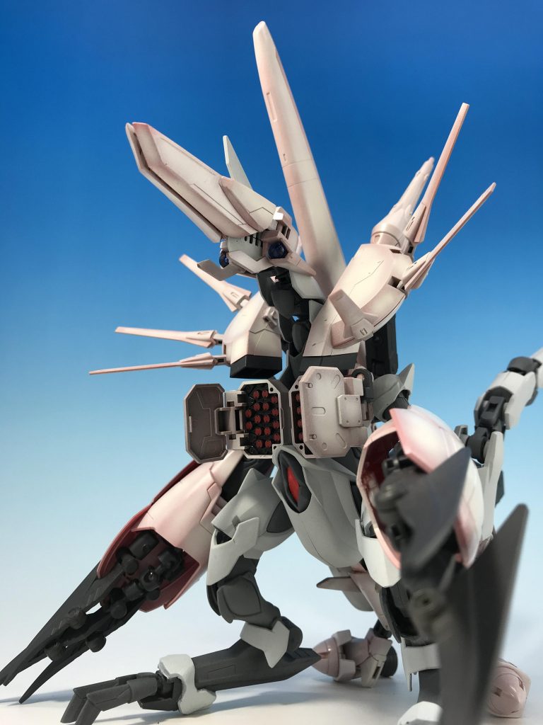 ドスダナジンLのLはレギオンのL!
あとLサイズのL!
というわけで追加改造の際に、宇宙怪獣レギオン(ガメラ2)をモチーフにしております。