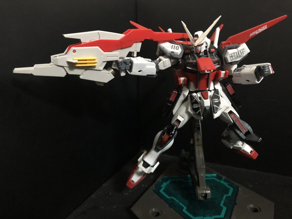 ドラグーンシューター
ラピッドライフルとドッキングすることにより放つことが出来る大出力ビーム砲。遠距離からの狙撃も可能な射程距離を持つ。