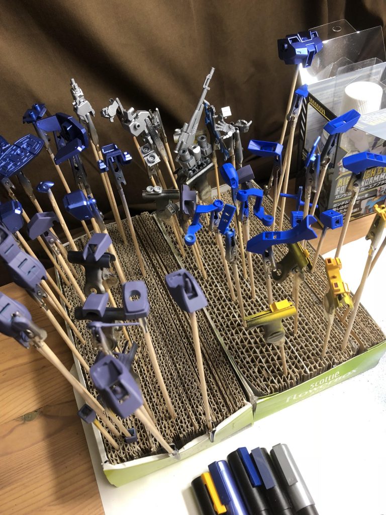 塗装中の様子です。